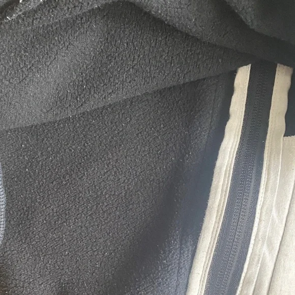 SOLD SOLD SOLD Puma Black Zip-Up Hoodie M - Picture 12 of 15